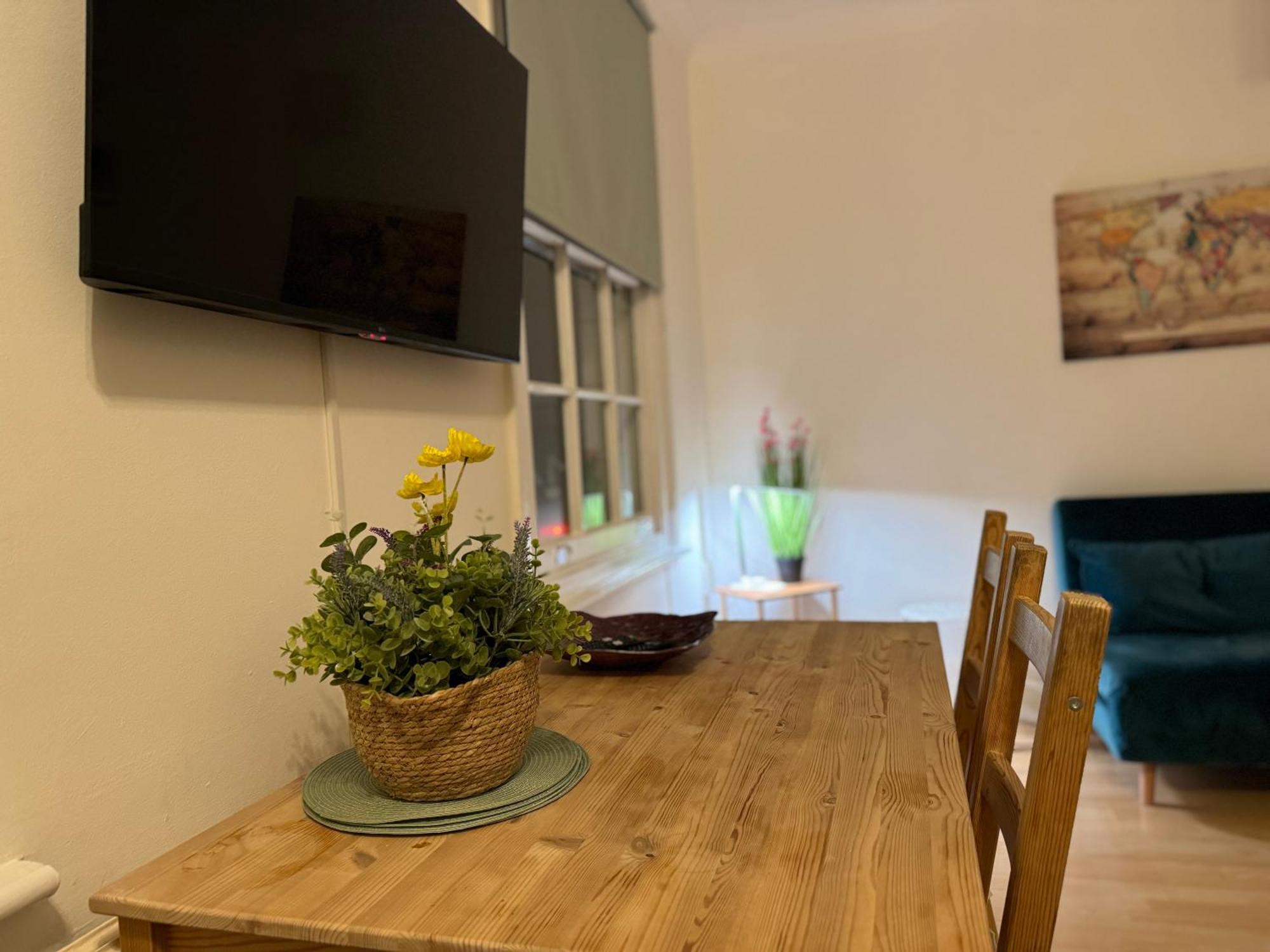 Prime Location Apartamento In Camden Town London Exterior foto
