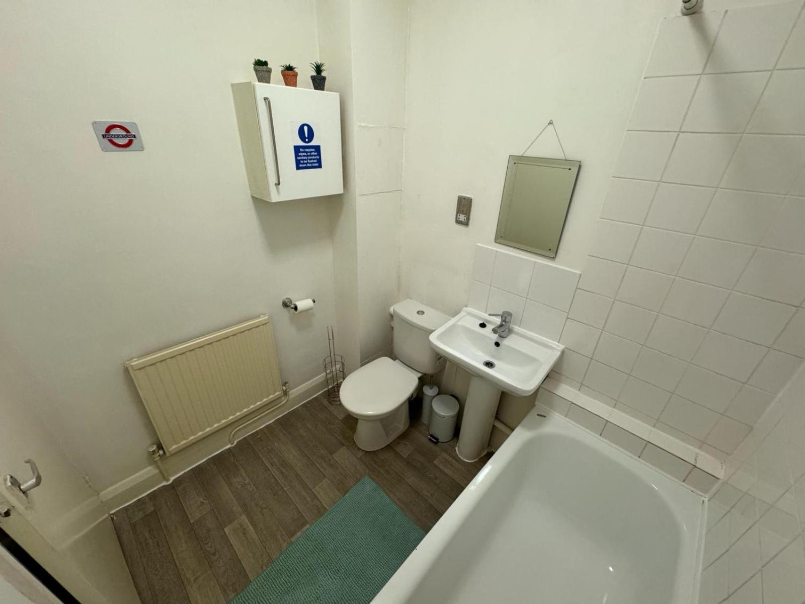 Prime Location Apartamento In Camden Town London Exterior foto